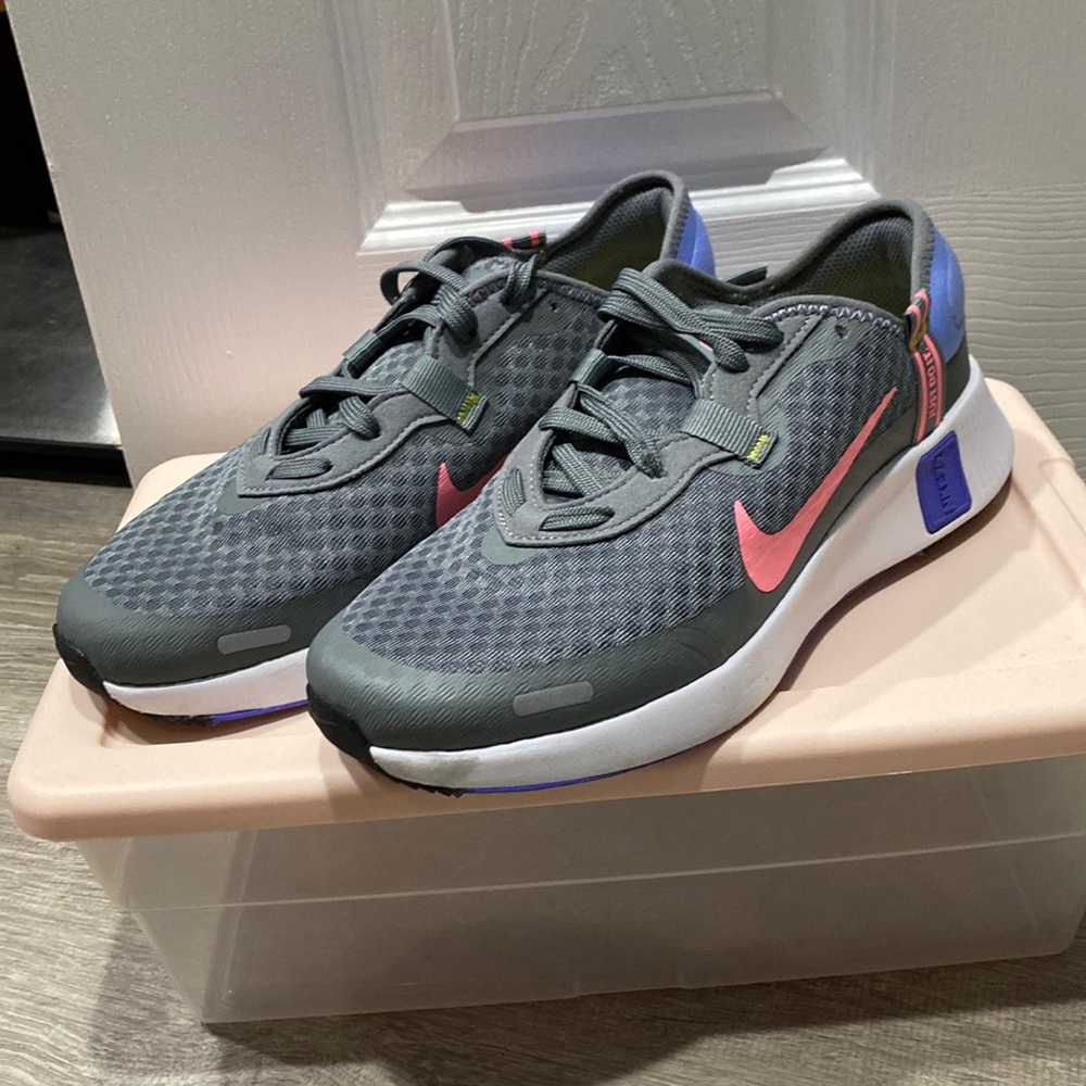 Girls Nike sneakers